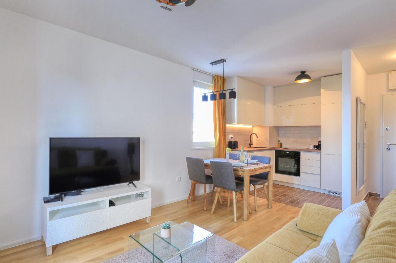 Barbara With Private Parking In The Garage Apartment Zadar Luaran gambar