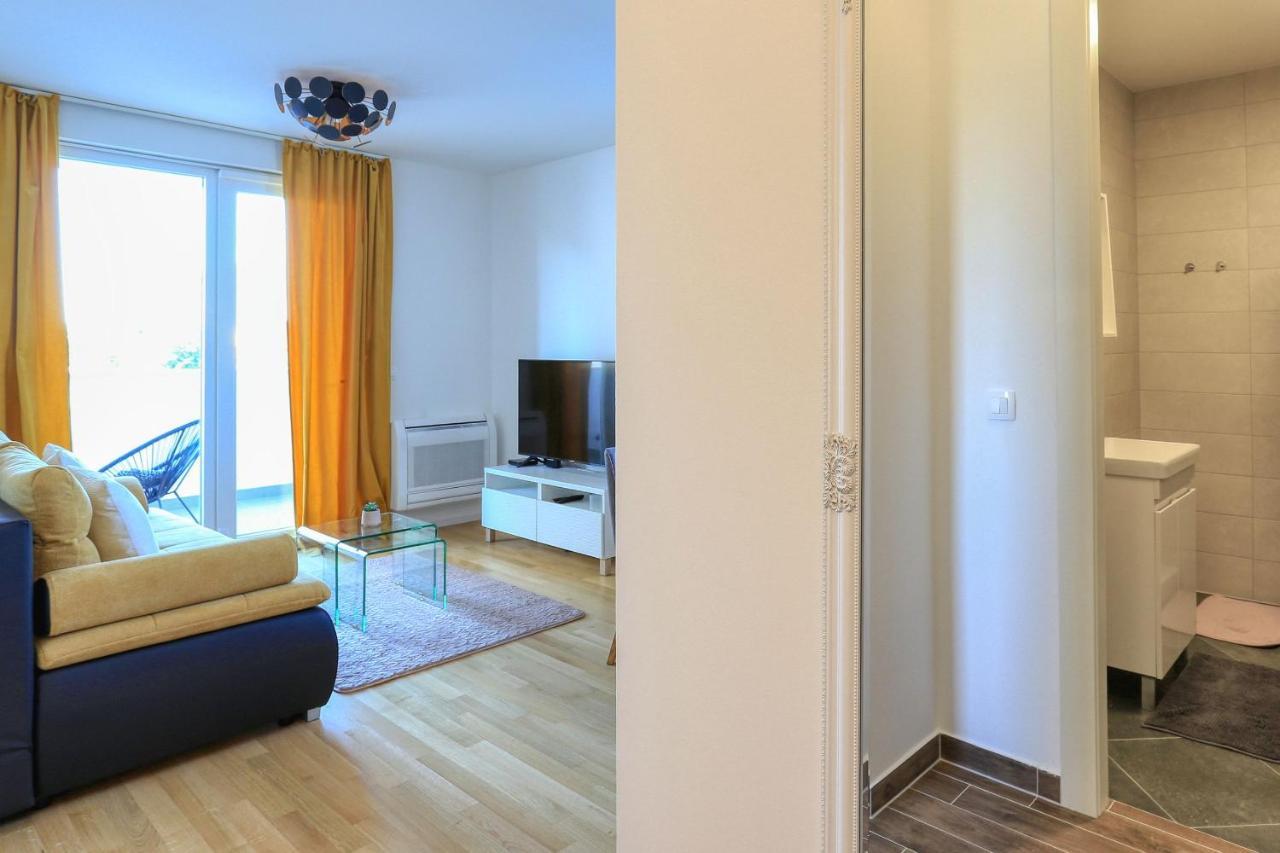 Barbara With Private Parking In The Garage Apartment Zadar Luaran gambar