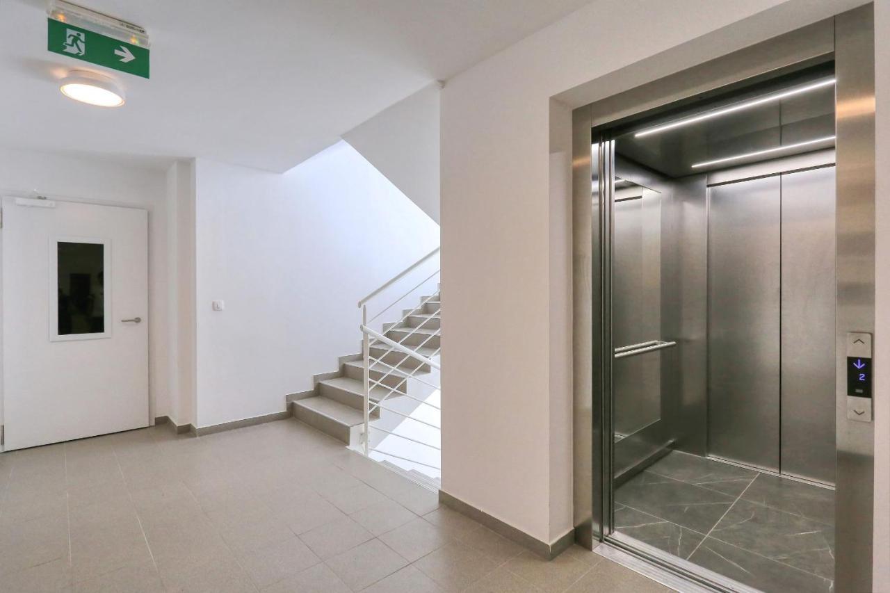 Barbara With Private Parking In The Garage Apartment Zadar Luaran gambar